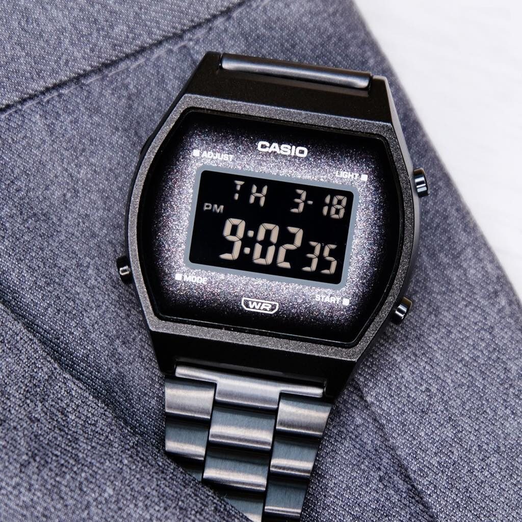 aiwatch_B640WBG-1BDF - Montre Casio Vintage Unisexe - Bracelet Noir En Acier Inoxydable - Résistante À L'Eau - 12 Mois De Garantie - B640Wbg-1Bdf