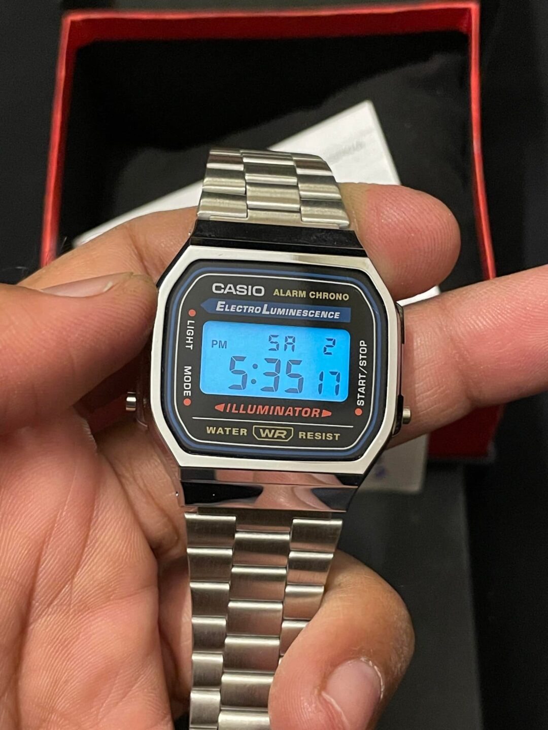 aiwatch_A168WA-1WDF - Montre Casio Vintage Unisexe - Bracelet Gris En Acier Inoxydable - Cadran Gris - Résistante À L'Eau - A168Wa-1Wdf