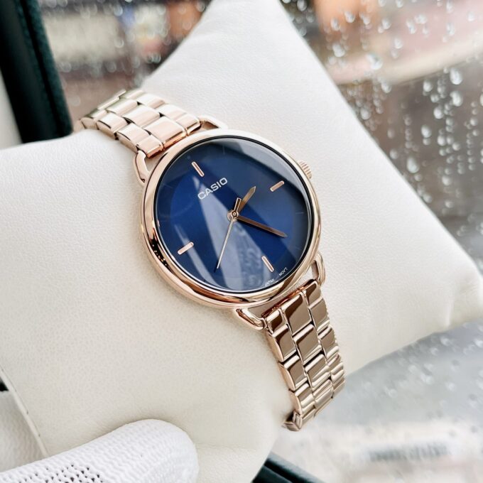 Montre Casio Femme - LTP-E413PG-2ADF - Bracelet Dorée En Acier Inoxydable - Résistante À L'Eau - 12 Mois De Garantie