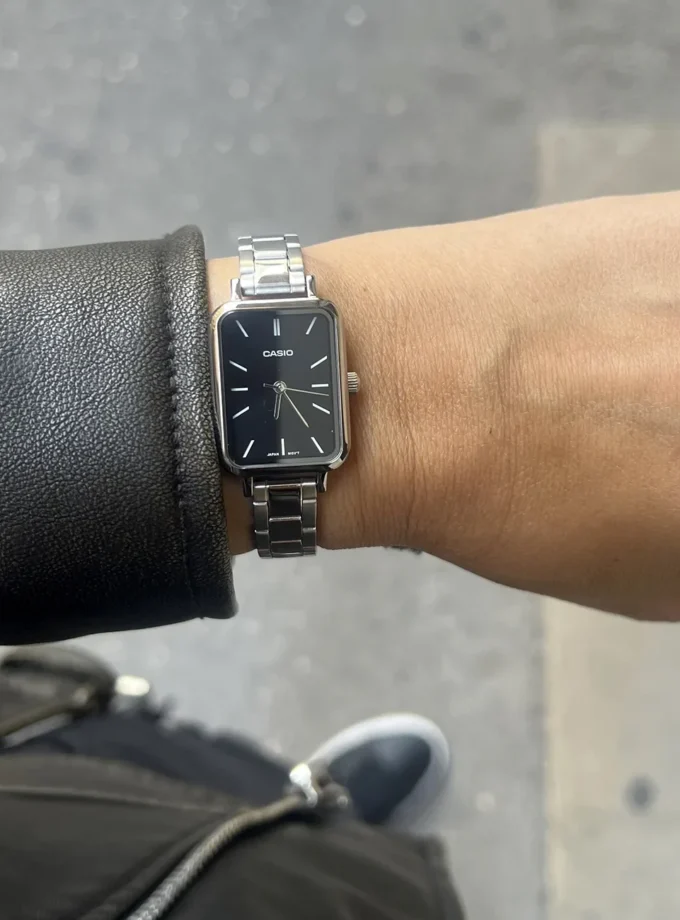 aiwatch_LTP-V009D-1EUDF - Montre Femme Casio - LTP-V009D-1EUDF - Bracelet en acier inoxydable - Résistant à l'eau