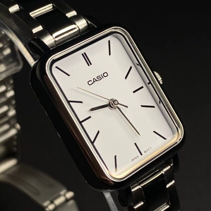 Casio Montre Femme - LTP-V009D-7EUDF - Bracelet en acier inoxydable - Résistant à l'eau