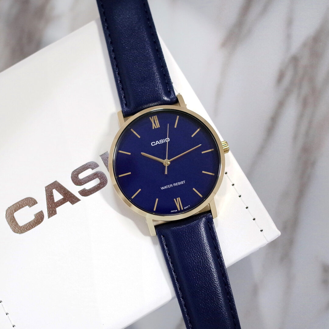 aiwatch_LTP-VT01GL-2BUDF - Montre Casio Femme - LTP-VT01GL-2BUDF - Bracelet Bleu En Cuir Véritable - Résistante À L'Eau - 12 Mois De Garantie