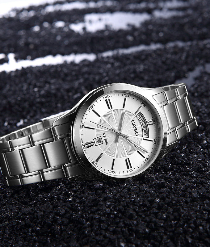 aiwatch_MTP-1381D-7AVDF - Montre Casio Homme - Bracelet Gris En Acier Inoxydable - Cadran Blanc - 12 Mois De Garantie - Mtp-1381D-7Avdf