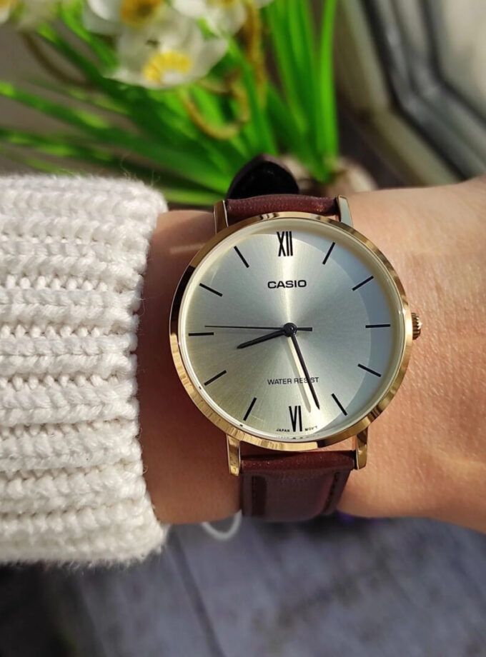 aiwatch_LTP-VT01GL-9BUDF - Montre Casio Femme - Bracelet Marron En Cuir Véritable - Cadran Jaune - 12 Mois De Garantie - Ltp-Vt01Gl-9Budf