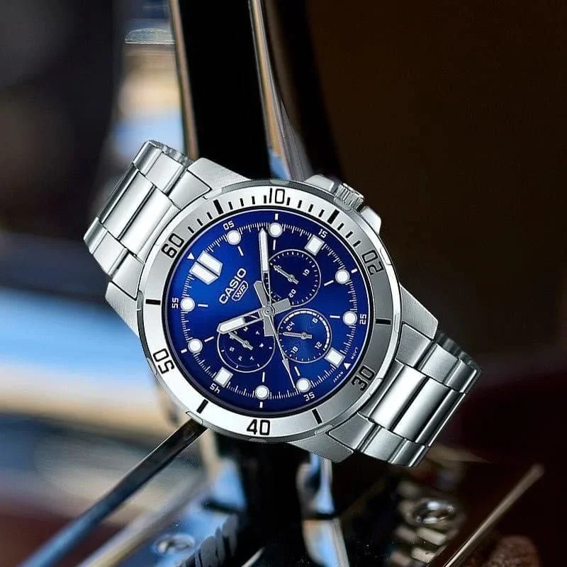 aiwatch_MTP-VD300D-2EUDF - Montre Casio Homme - MTP-VD300D-2EUDF - Bracelet Gris En Acier Inoxydable - Résistante À L'Eau - 12 Mois De Garantie