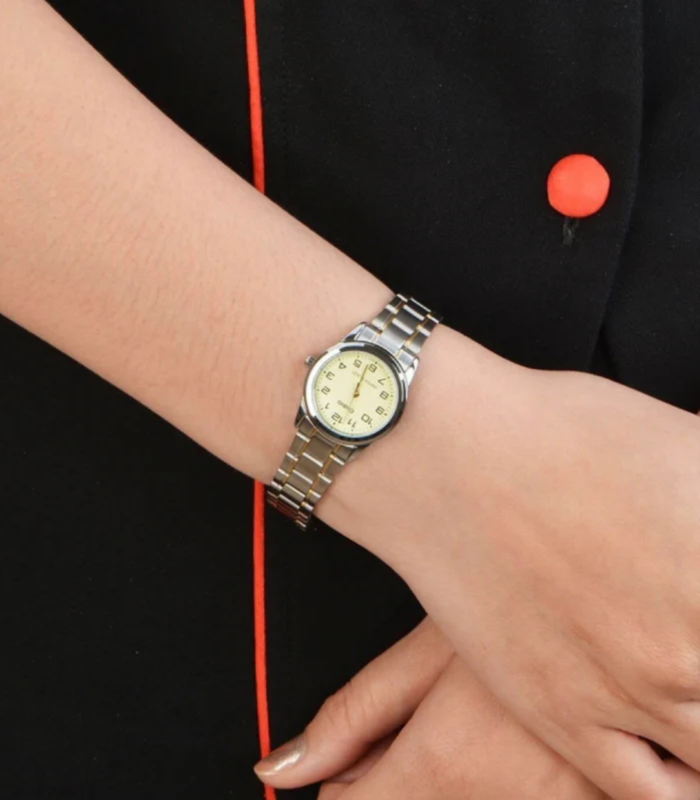 Montre Casio Femme - LTP-V001SG-9BUDF - Bracelet Gris/Dorée En Acier Inoxydable - Affichage analogique - 12 Mois De Garantie