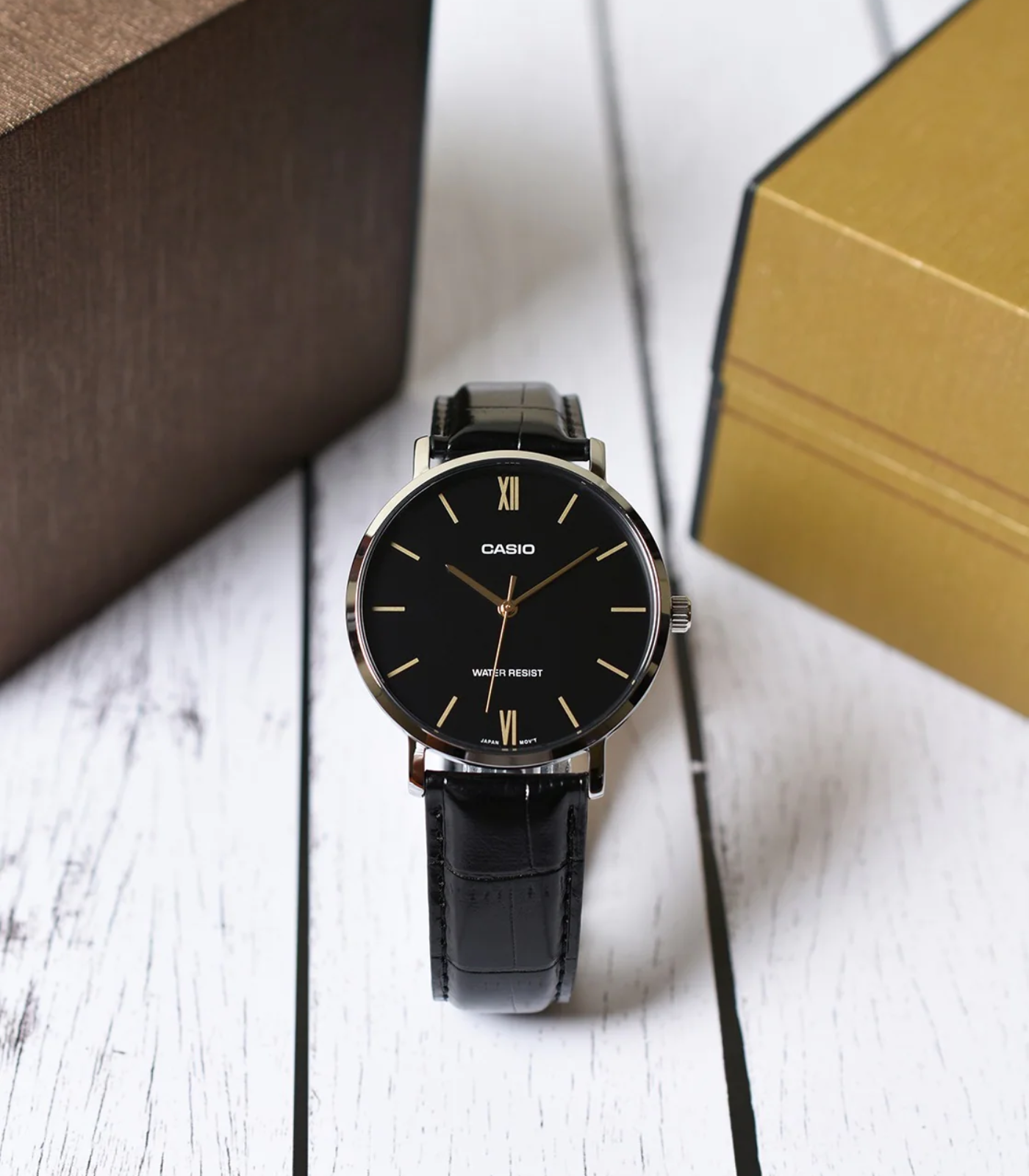 Montre Homme Casio -  MTP-VT01L-1BUDF - Cadran noir - Bracelet en cuir noir - Résistant à l'eau