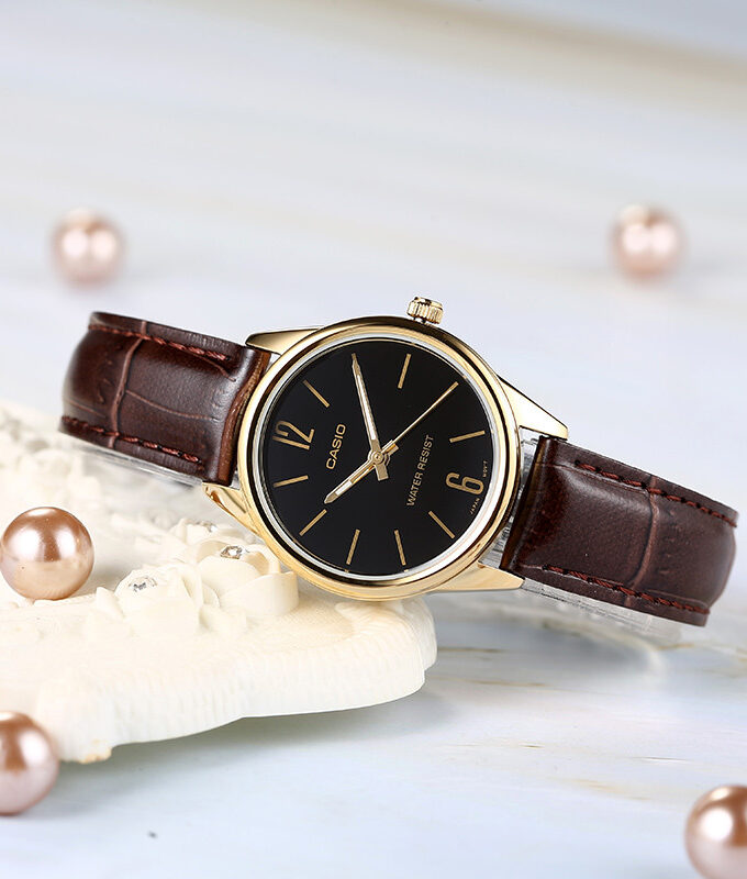 Montre Femme Casio - LTP-V005GL-1BUDF - Bracelet en cuir marron - Résistant à l'eau