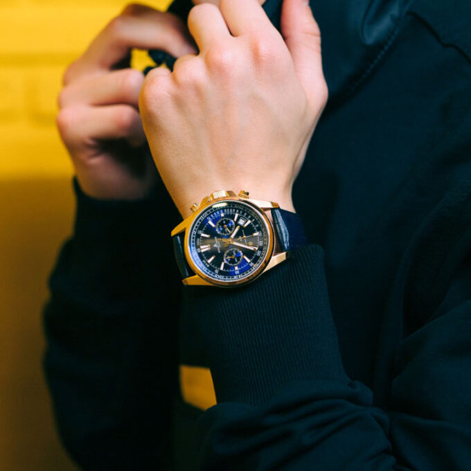 Montre Homme Jacques Lemans - 1-2117G - Bracelet en cuir bleu - Résistant à l'eau