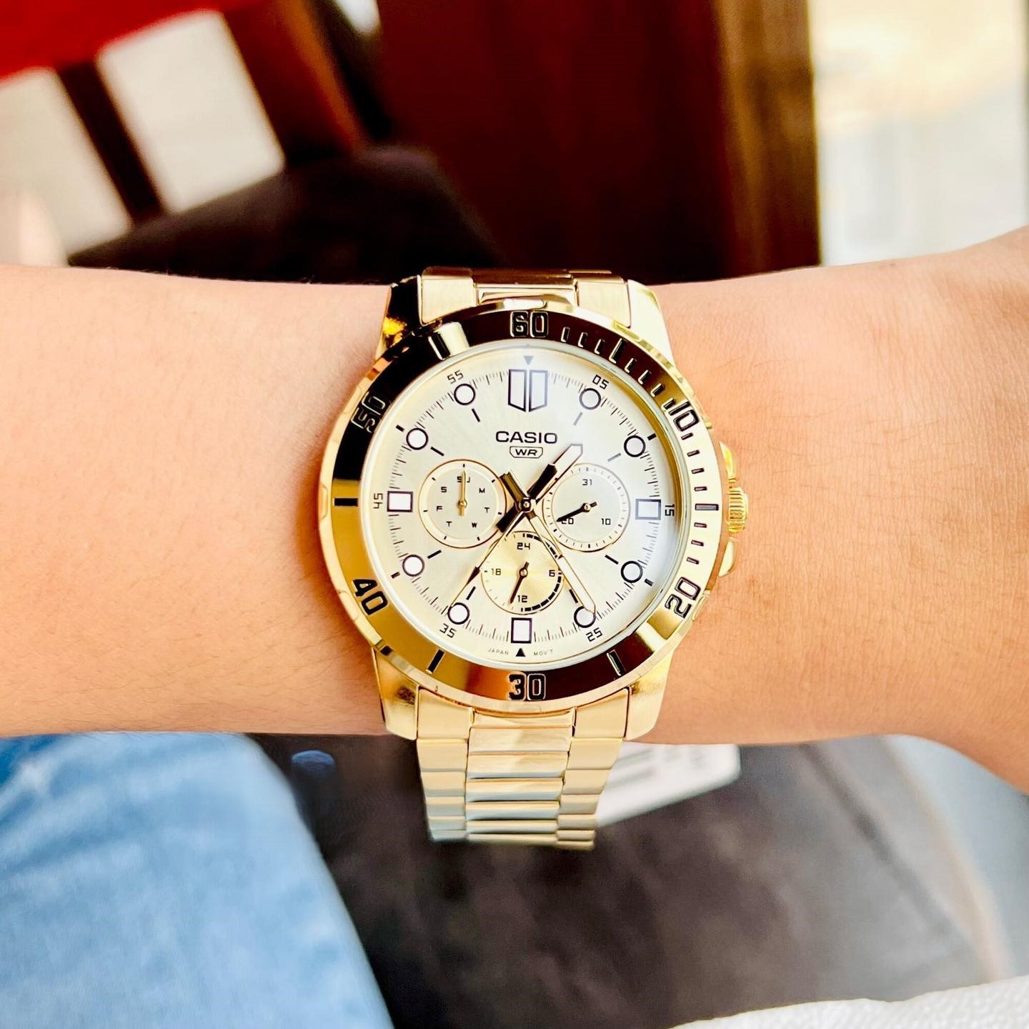 montre-homme-casio-mtp-vd300g-9eudf-chronographe-bracelet-en-acier-inoxydable-or-resistant-a-leau-mtp-vd300g-9eudf