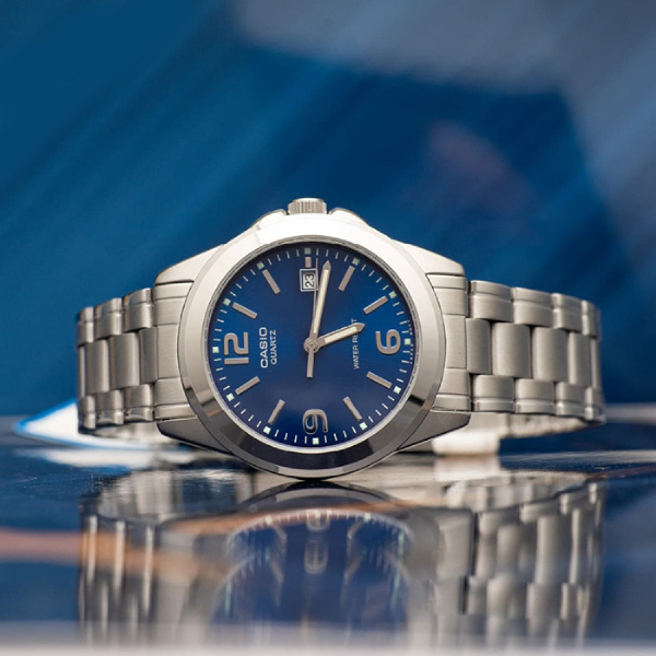 montre homme casio mtp 1215a 2adf bracelet en acier inoxydable dateur affichage analogique résistant à l'eau