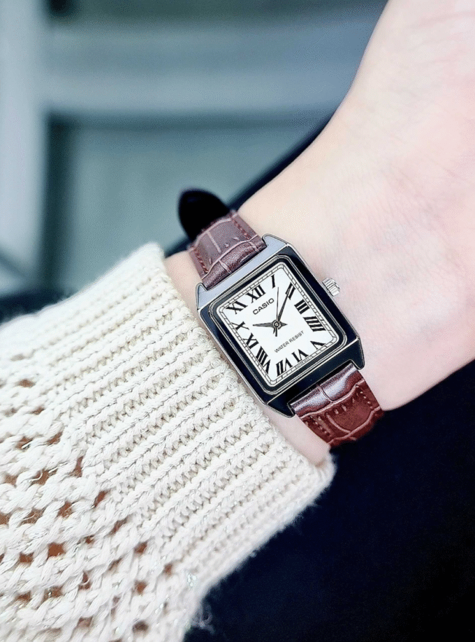 Montre Femme Casio - LTP-V007L-7B2UDF - Bracelet en cuir marron - Affichage analogique - Résistant à l'eau