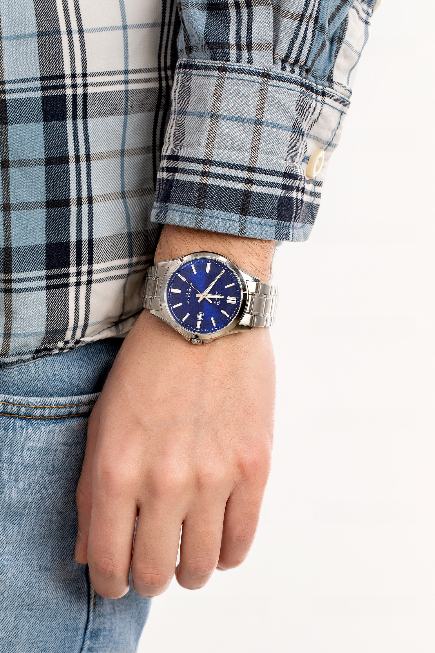 Montre Homme Casio - MTS-100D-2AVDF - Bracelet en acier inoxydable - Verre Sapphire - Résistant à l'eau – Image 3