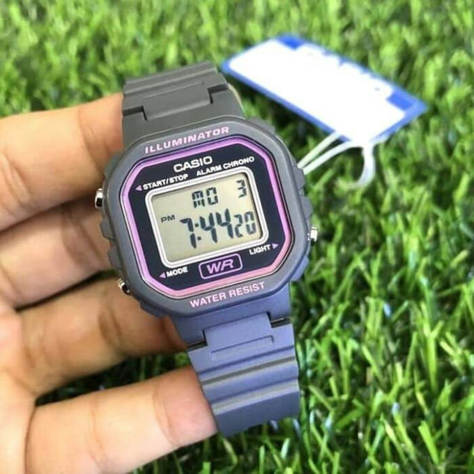 Montres Enfant Casio - LA-20WH-8ADF - Bracelet en résine noir - Résistant à l'eau