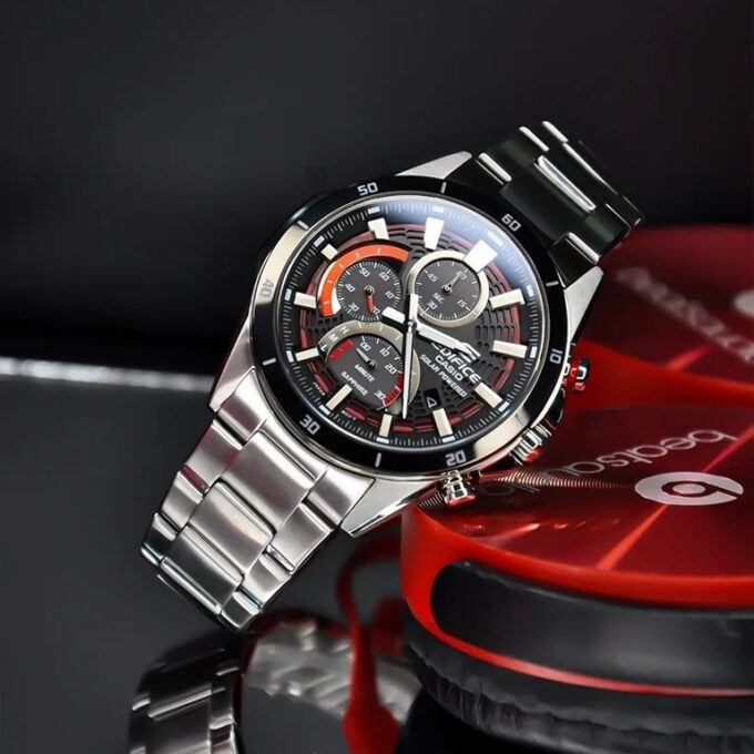 Montre Homme Casio Edifice - EFS-S610DB-1AVUDF - Solaire - Bracelet en acier inoxydable - Verre Sapphire - Chronographe - Affichage analogique - Résistant à l'eau - Verre Saphir