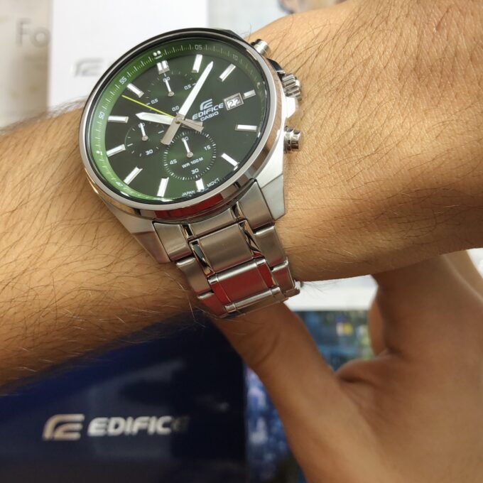 Montre Homme Casio Edifice - EFV-610D-3CVUDF - Bracelet en acier inoxydable - Cadran Vert - Affichage analogique - Résistant à l'eau
