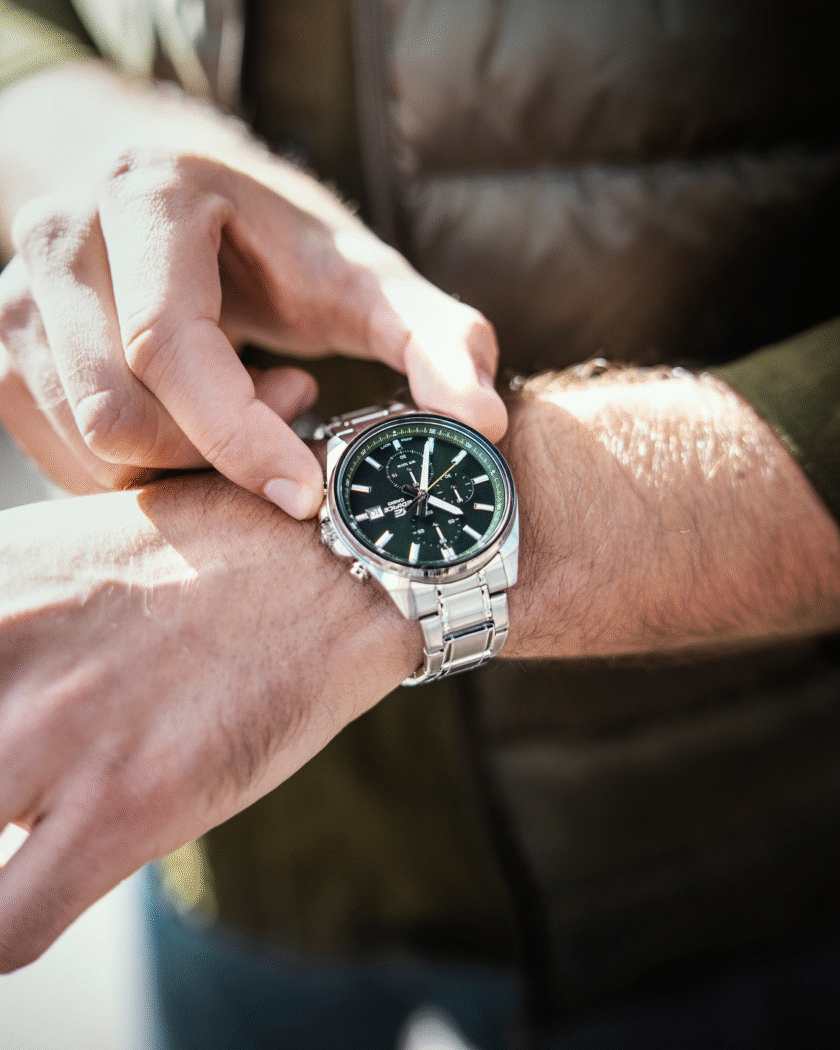montre homme casio edifice efv 610d 3cvudf bracelet en acier inoxydable cadran vert affichage analogique résistant à l'eau
