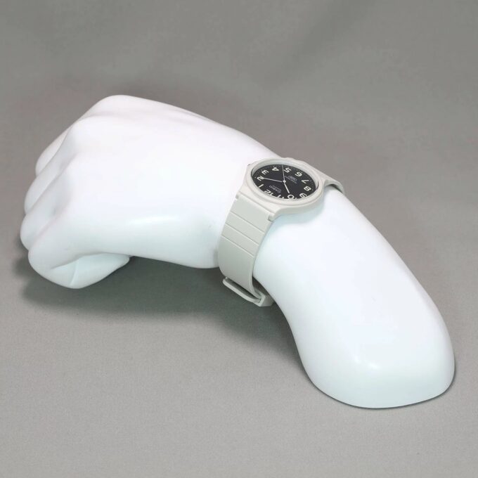 Montre Jeunesse Casio - MQ-24UC-8BDF - Bracelet en résine blanc - Affichage analogique - Résistant à l'eau