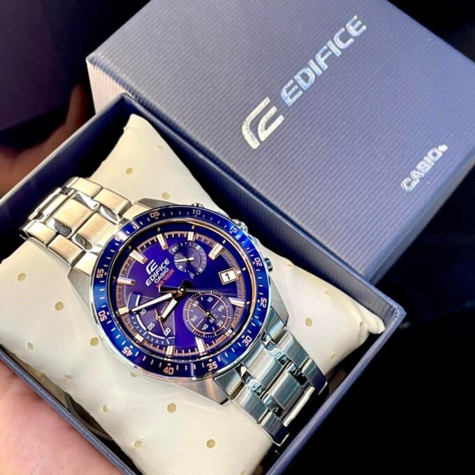 Montre Homme Casio Edifice - EFV-540D-2AVUDF - Bracelet en acier inoxydable - Chronographe - Affichage analogique - Résistant à l'eau