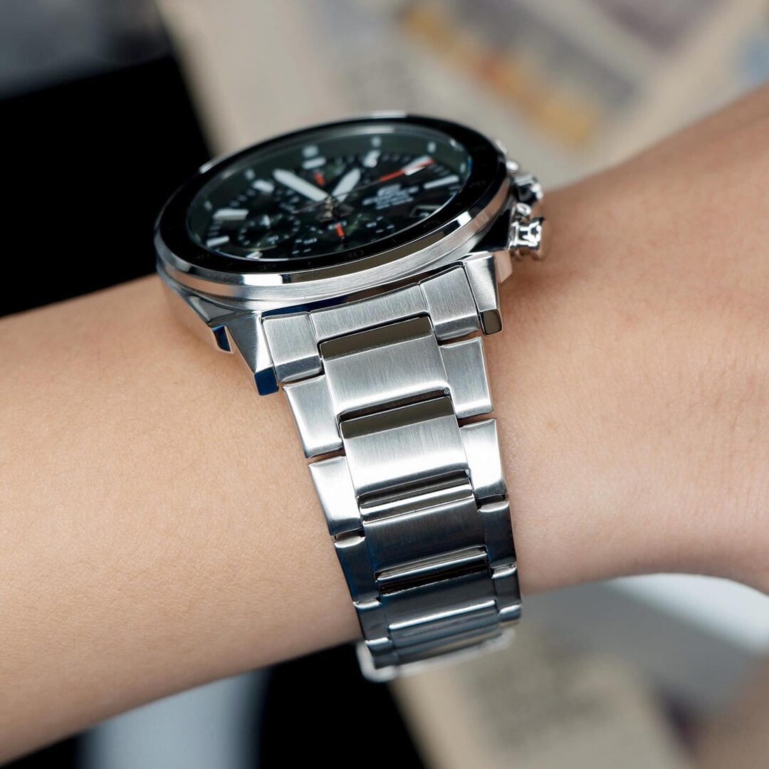 aiwatch_EFV-600D-3CVUDF - Montre Homme Casio Edifice - EFV-600D-3CVUDF - Bracelet en acier inoxydable - Chronographe - Affichage analogique - Résistant à l'eau