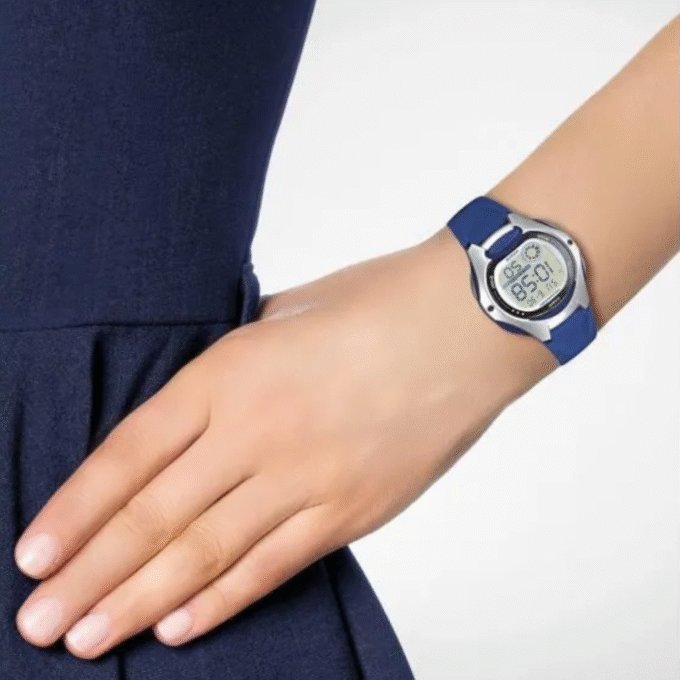 Montre Jeunesse Casio - LW-200-2AVDF - Bracelet en Résine bleu - Affichage numérique - Résistance à l'eau