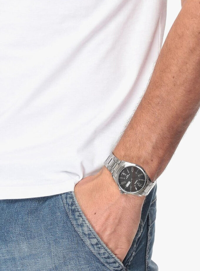 Montre Homme Casio - MTP-1384D-1AVDF - Bracelet en acier inoxydable - Affichage analogique - Résistant à l'eau