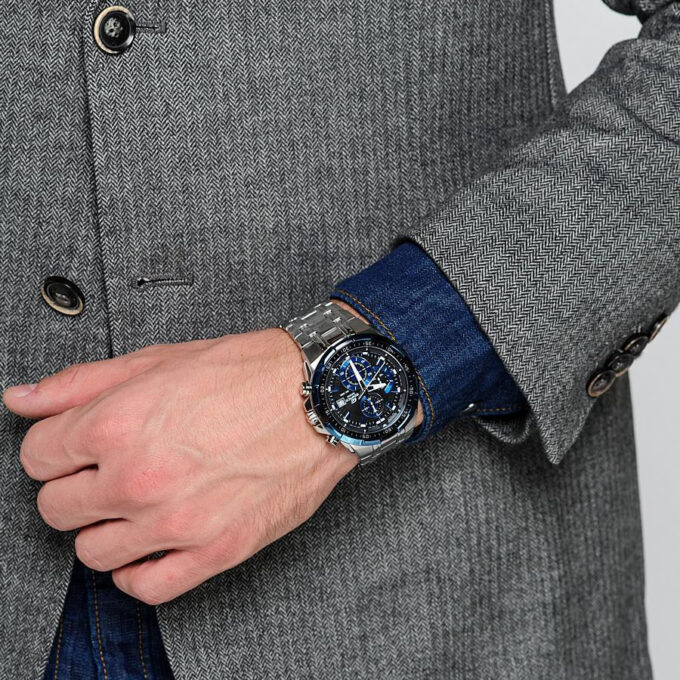 Montre Homme Casio Edifice - EFR-539D-1A2VUDF - Bracelet en acier inoxydable - Chronographe - Affichage analogique - Résistant à l'eau