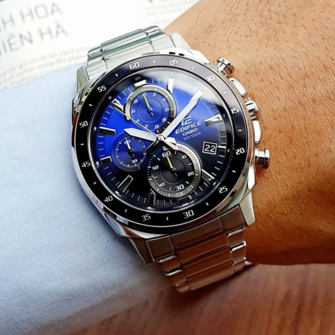 Montre Homme Casio Edifice - EFV-600D-2AVUDF - Bracelet en acier inoxydable - Chronographe - Affichage analogique - Résistant à l'eau