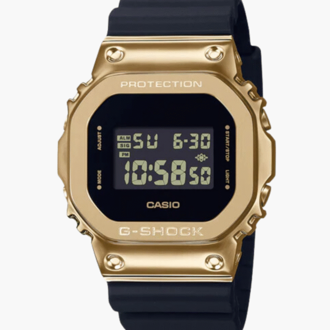 Montre Homme Casio G-shock - GM-5600G-9DR - Bracelet en résine noir - Cadran numérique doré - Affichage Numérique - Résistant à l'eau