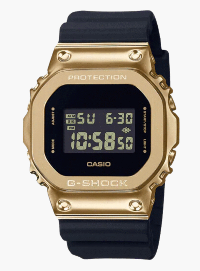 Montre Homme Casio G-shock - GM-5600G-9DR - Bracelet en résine noir - Cadran numérique doré - Affichage Numérique - Résistant à l'eau