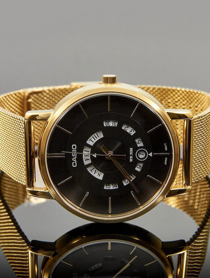 montre homme casio mtp b135mg 1avdf bracelet en acier inoxydable or affichage analogique résistant à l'eau