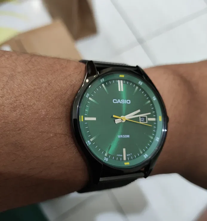 aiwatch_MTP-E710MB-3AVDF - Montre Homme Casio - MTP-E710MB-3AVDF - Bracelet en Acier inoxydable noir - Cadran Vert - Affichage analogique - Résistant à l'eau