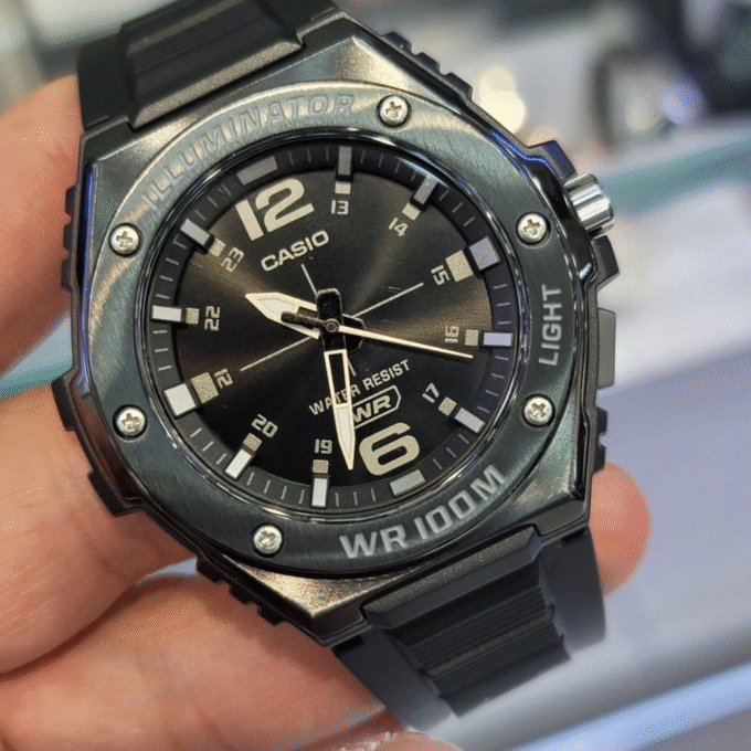 Montre Homme Casio - MWA-100HB-1AVVDF - Bracelet en Résine noir - Affichage analogique - Résistant à l'eau