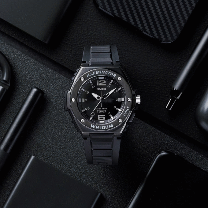 Montre Homme Casio - MWA-100HB-1AVVDF - Bracelet en Résine noir - Affichage analogique - Résistant à l'eau