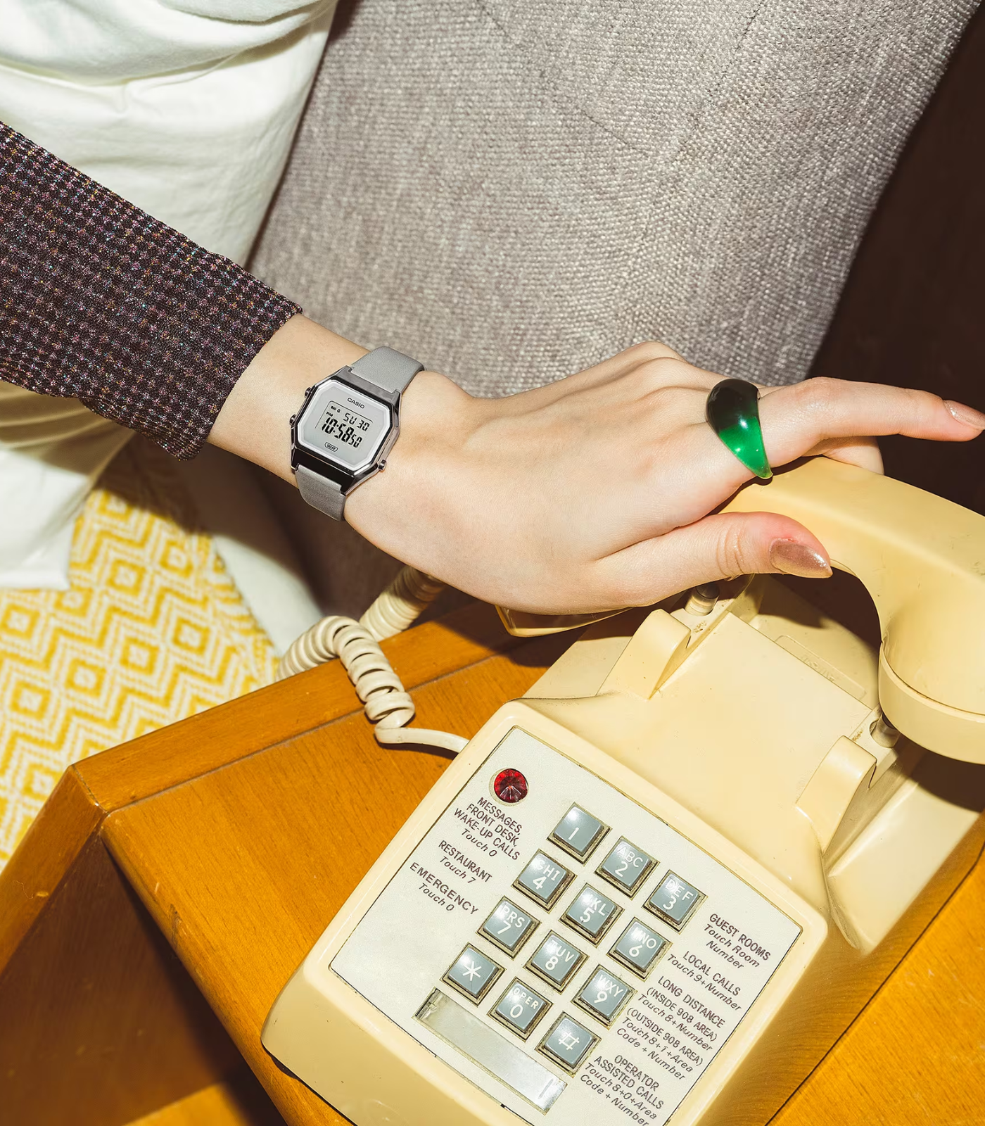 Montre Femme Casio - LA680WEL-8DF - Bracelet en Résine Gris - Affichage numérique - Résistant à l'eau – Image 2