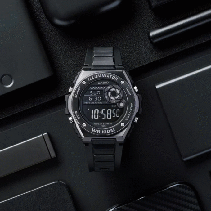 Montre Homme Casio - MWD-100HB-1BVDF - Bracelet en Résine Noir - Affichage Numérique - Résistant à l'eau