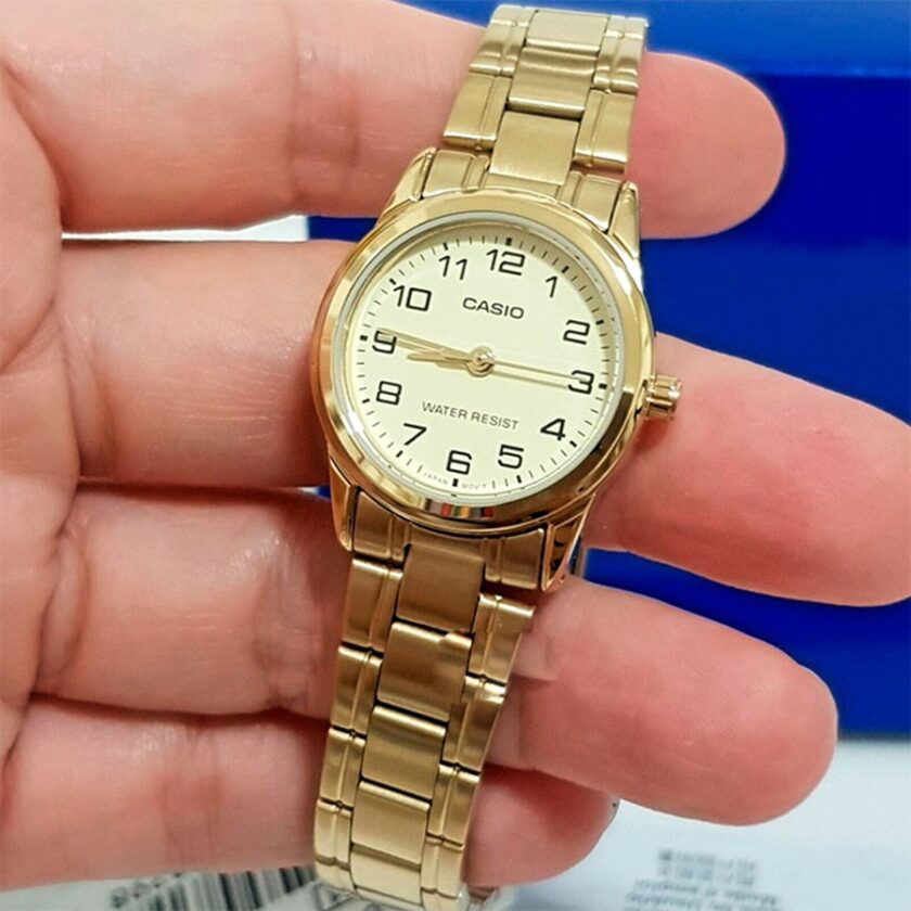 montre femme casio ltp v001g 9budf bracelet en acier inoxydable or affichage analogique résistant à l'eau