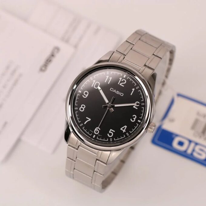 Montre Homme Casio - MTP-V005D-1B4UDF - Bracelet en Acier Inoxydable - Affichage analogique - Résistant à l'eau