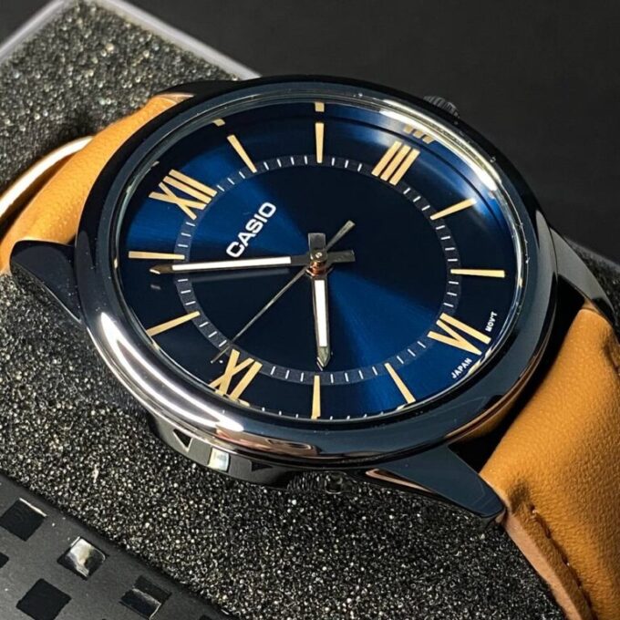 Montre Homme Casio - MTP-V005L-2B5UDF - Bracelet en Cuir Kaki - Affichage analogique - Résistant à l'eau