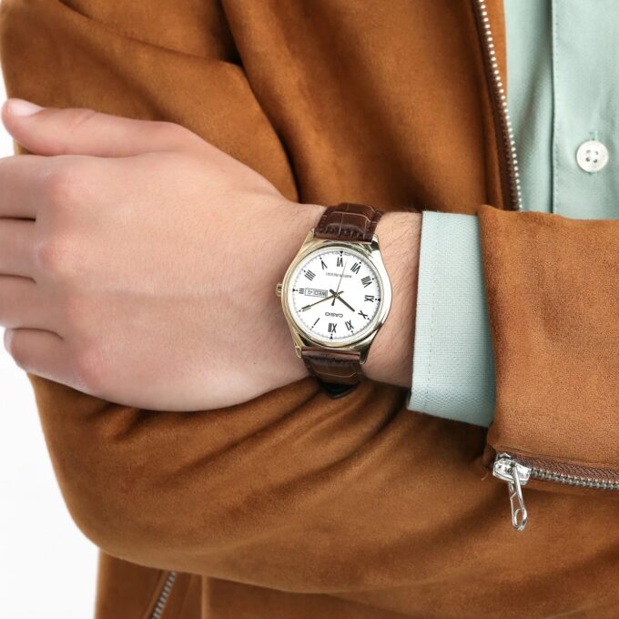 Montre Homme Casio - MTP-V006GL-7BUDF - Bracelet en Cuir Marron - Affichage analogique - Résistant à l'eau