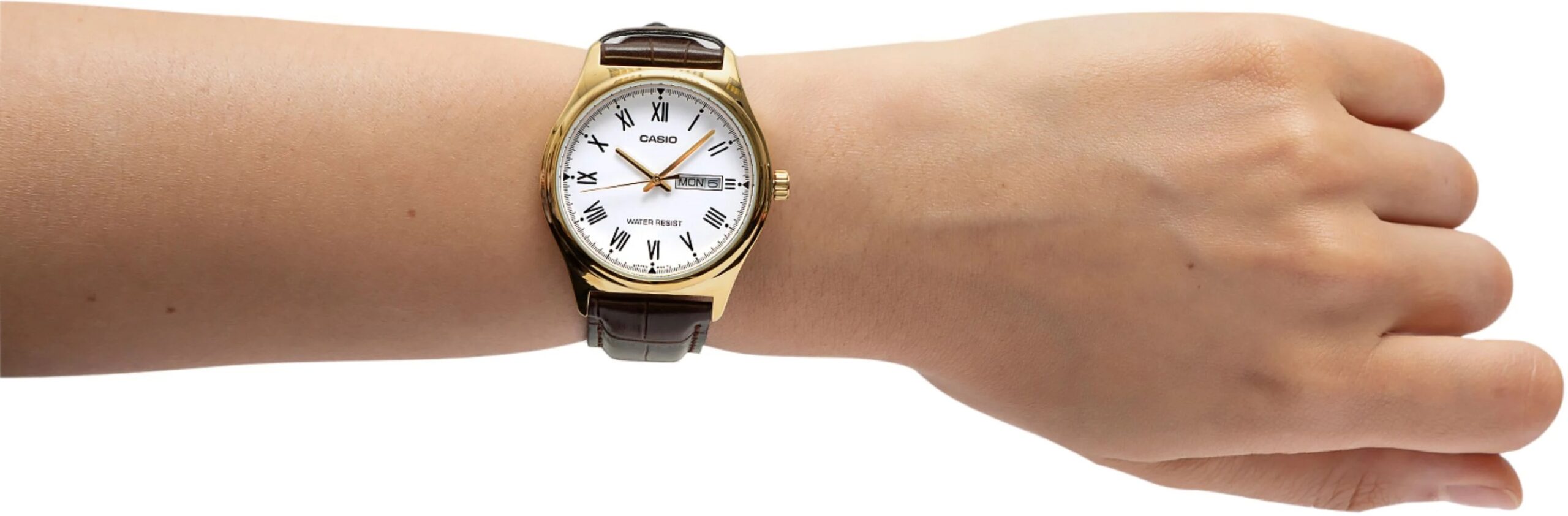 montre homme casio mtp v006gl 7budf bracelet en cuir marron affichage analogique résistant à l'eau