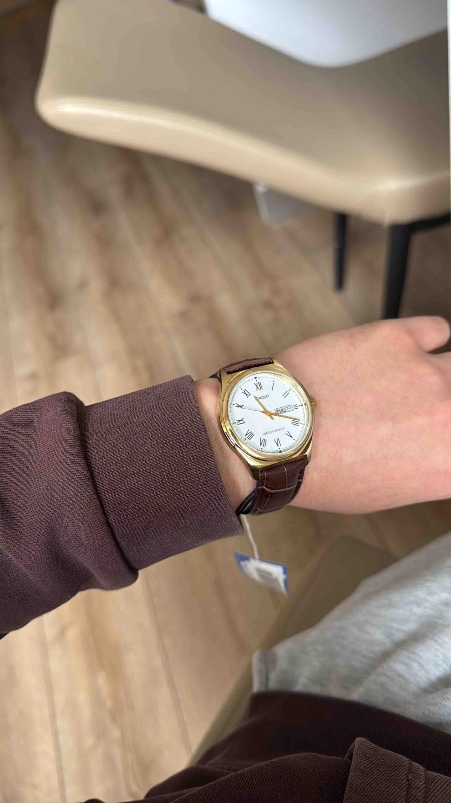 montre homme casio mtp v006gl 7budf bracelet en cuir marron affichage analogique résistant à l'eau