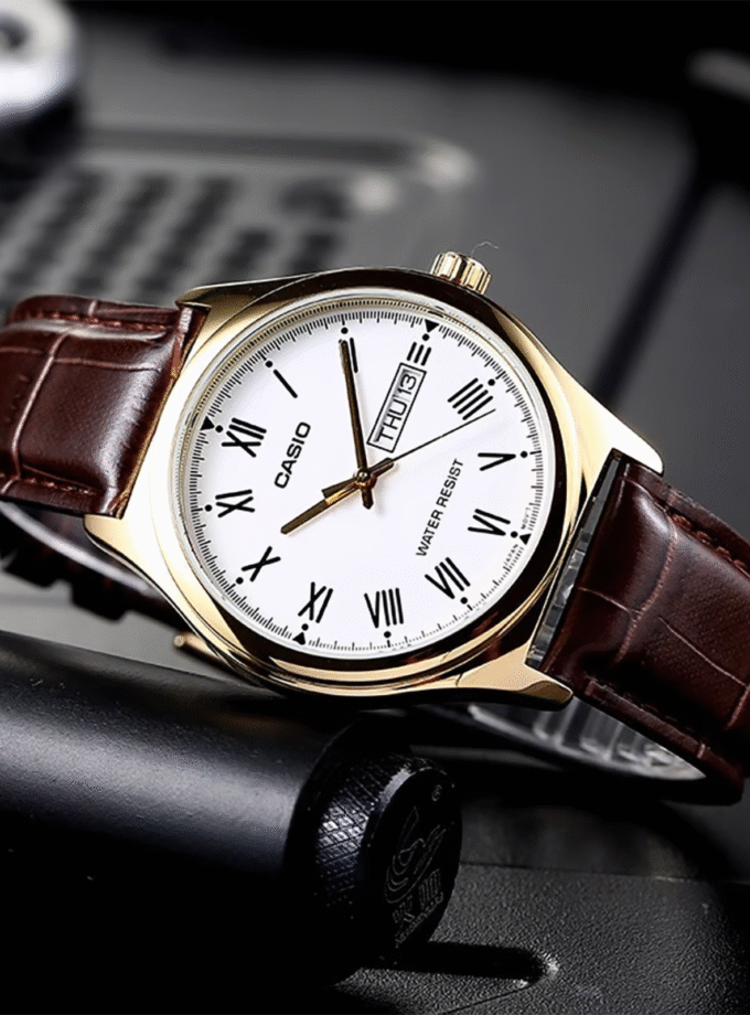 Montre Homme Casio - MTP-V006GL-7BUDF - Bracelet en Cuir Marron - Affichage analogique - Résistant à l'eau