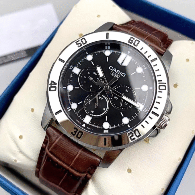 Montre Homme Casio - MTP-VD300L-1EUDF - Bracelet en Cuir marron - Affichage analogique - Résistant à l'eau