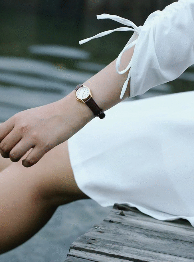 Montre Femme Casio - LTP-1094Q-7B6RDF - Bracelet en Cuir Marron - Affichage analogique - Résistant à l'eau