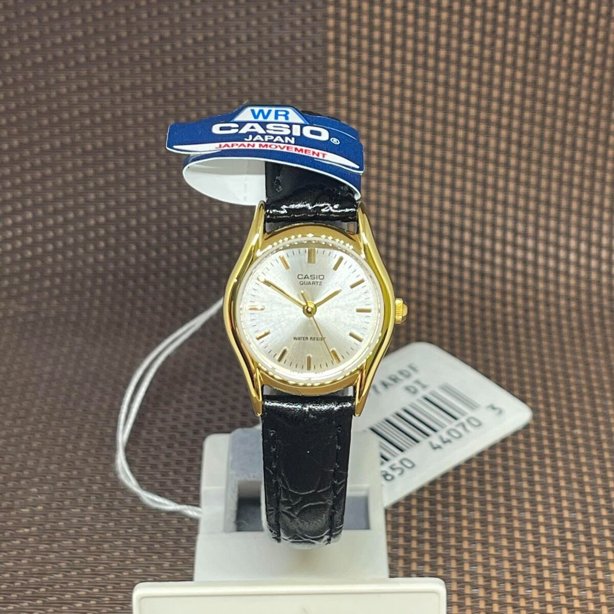 Montre Femme Casio - LTP-1094Q-7ARDF - Bracelet en Cuir noir - Affichage analogique - Résistant à l'eau