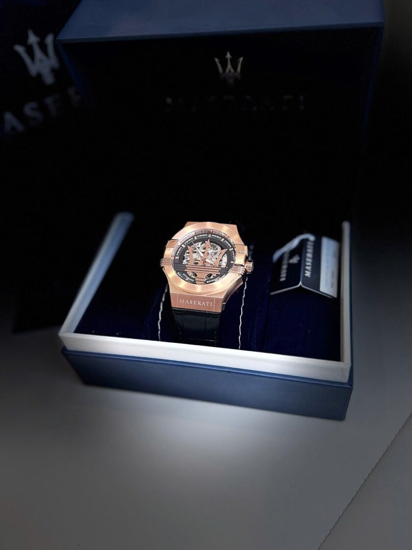 montre homme automatique maserati potenza 42mm acier doré rose, cadran noir, bracelet cuir noir, Étanche 10atm r8821108039