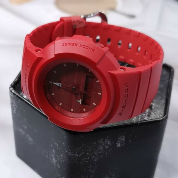 Montre Homme Casio G-SHOCK - Analogique & Numérique, Chronomètre, Alarme, Résistant aux chocs et à l’eau 200m - Bracelet Résine Rouge - Verre Minéral - AW-500BB-4EDR