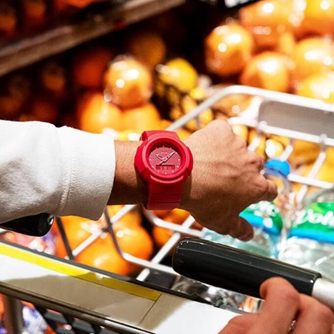 Montre Homme Casio G-SHOCK - Analogique & Numérique, Chronomètre, Alarme, Résistant aux chocs et à l’eau 200m - Bracelet Résine Rouge - Verre Minéral - AW-500BB-4EDR