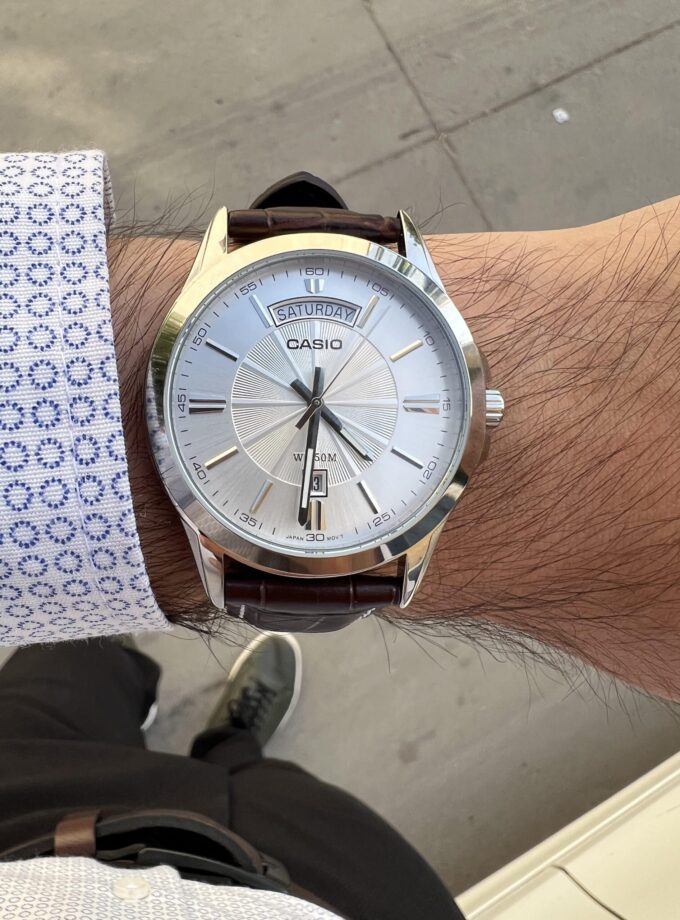 Montre Homme Casio - MTP-1381L-7AVDF - Bracelet en Cuir marron - Affichage analogique - Résistant à l'eau